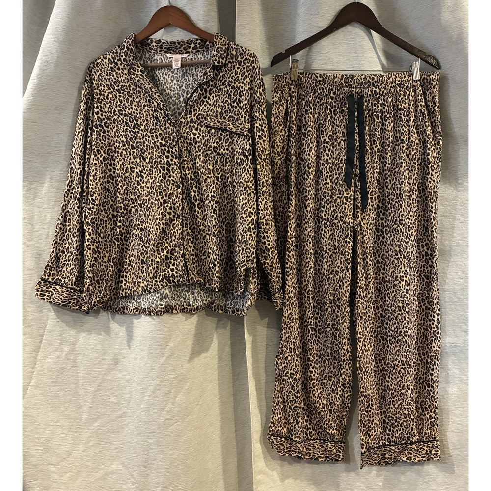 Victoria's Secret leopard print pajama set button-down long-sleeve XL